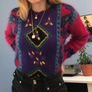 VINTAGE WOOL SWEATER